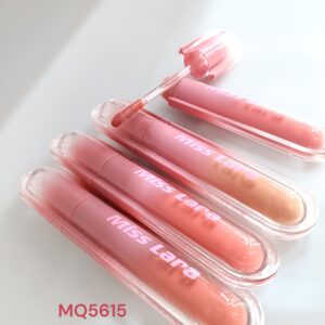 LIPSTICK MISS LARAX24U 
MQ5615